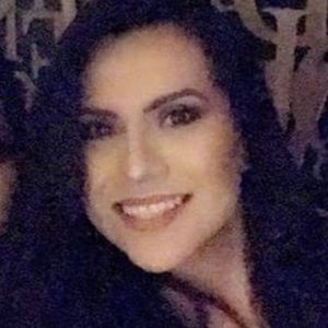 Meet your Posher, Esmeralda